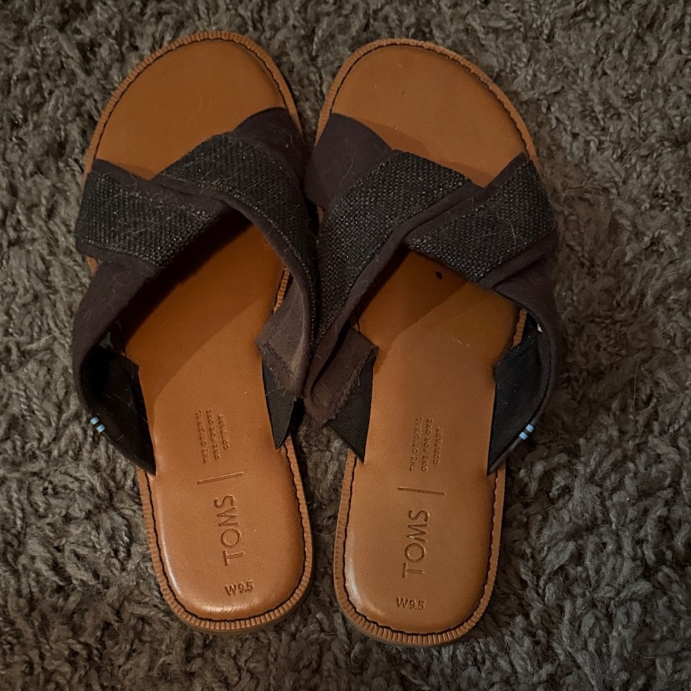 TOMS Cross-Strap Slide Sandal